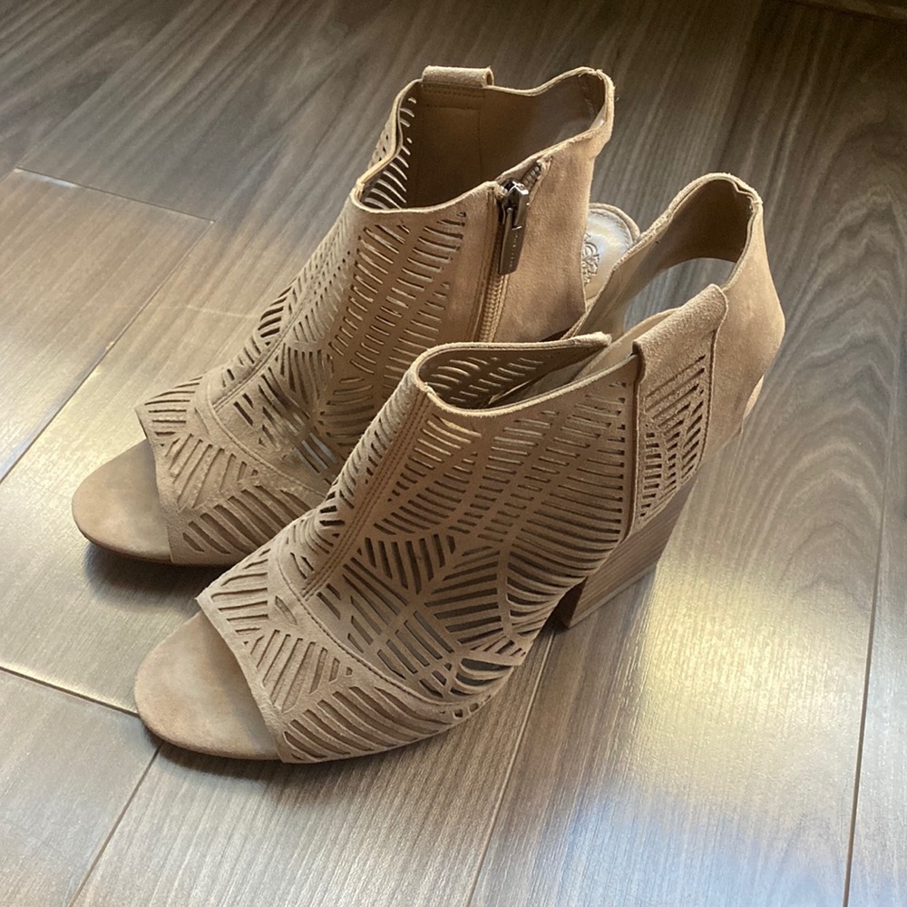 Vince Camuto Kimora Stacked Heel Sandal 9 M